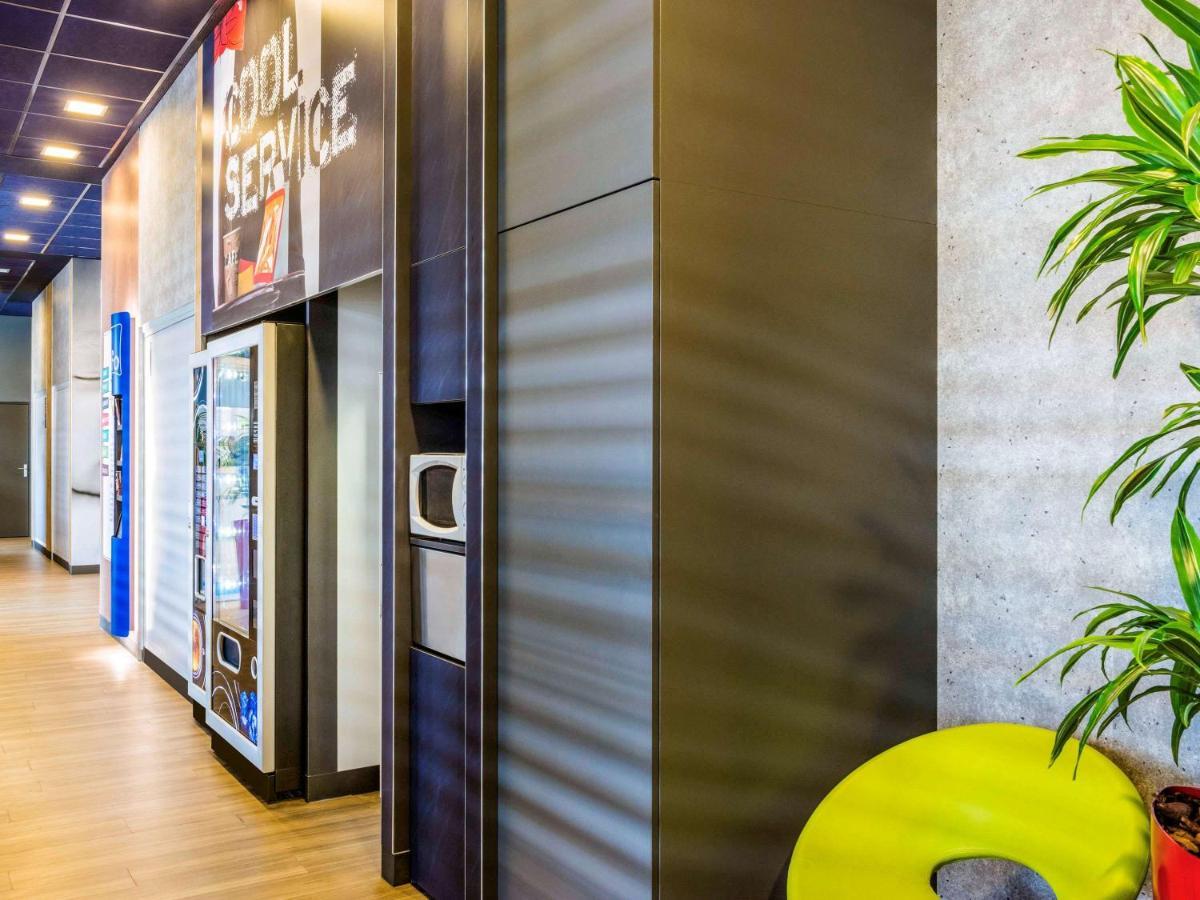 Ibis Budget Rueil Malmaison Exteriör bild