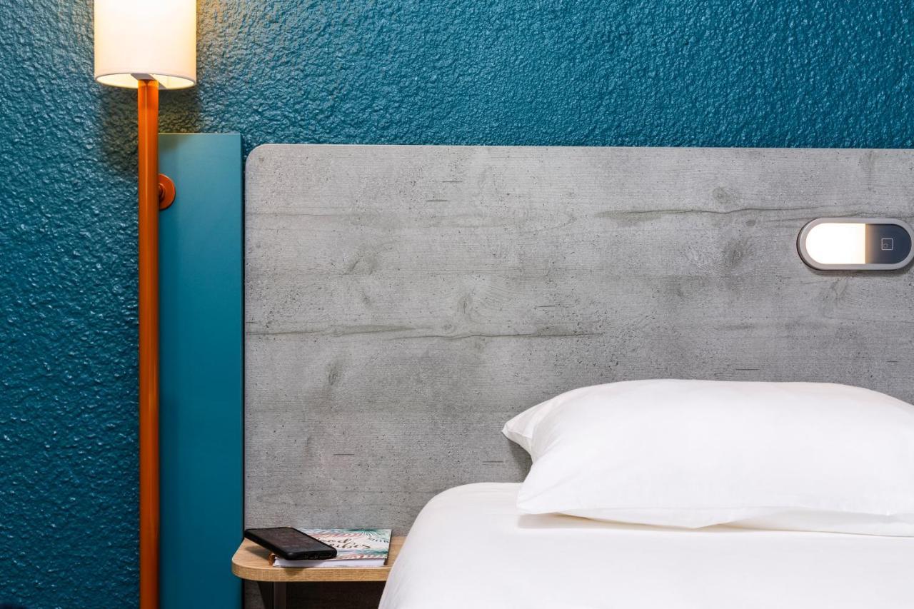 Ibis Budget Rueil Malmaison Exteriör bild